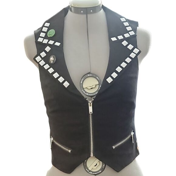 The Grave Girls- Press Coverage Studded Vest - Picture 1 of 7